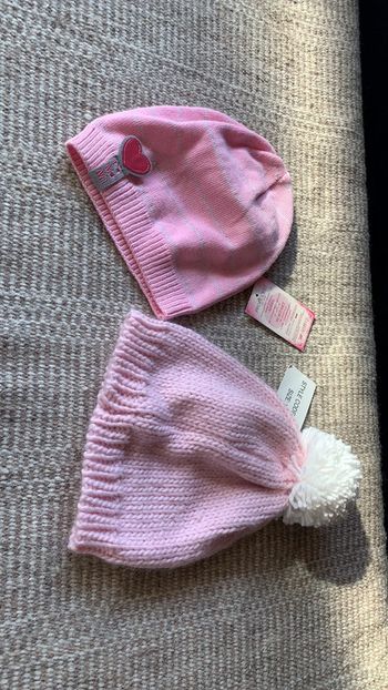 Lot bonnet rose et blanc fille 12 18 mois idée cadeau