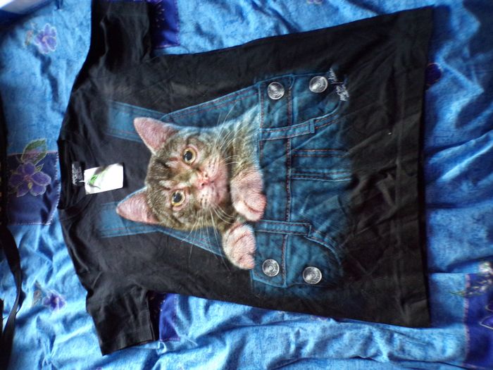 Tee-shirt mixte chat taille S neuf