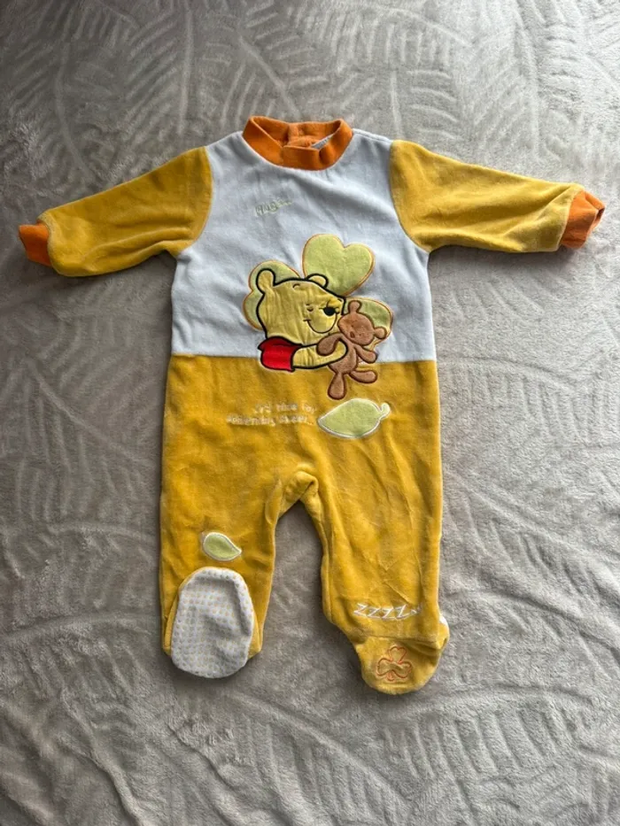 Lot 2 pyjamas velours Winnie l’Ourson - photo numéro 2