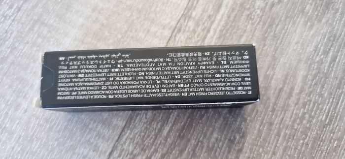 Rouge a levres mat kiko Teinte 19 - photo numéro 9