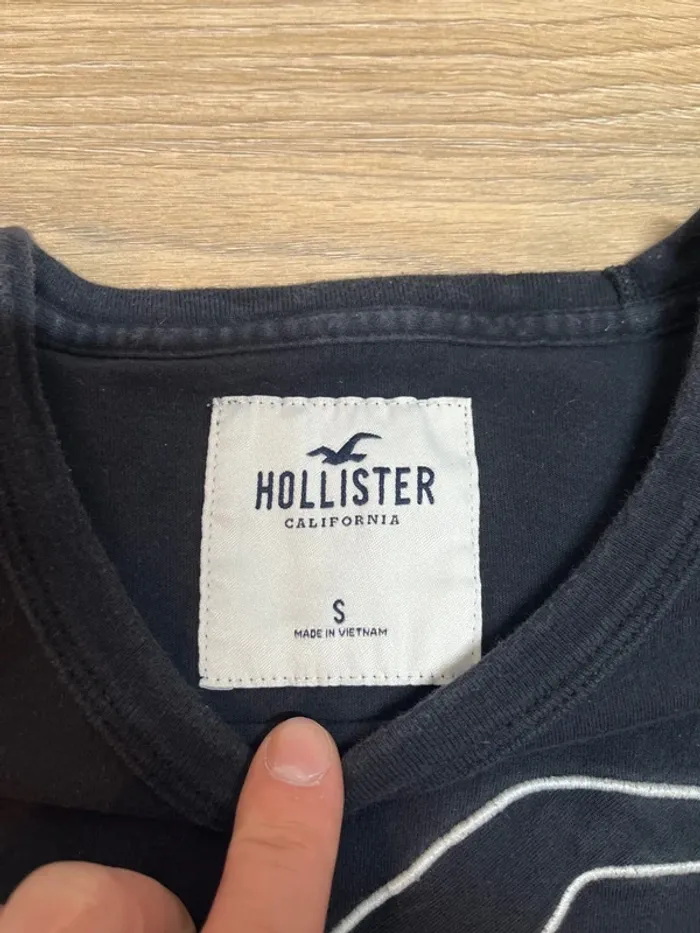 T-shirt Hollister - couleur noir - taille S - photo numéro 2