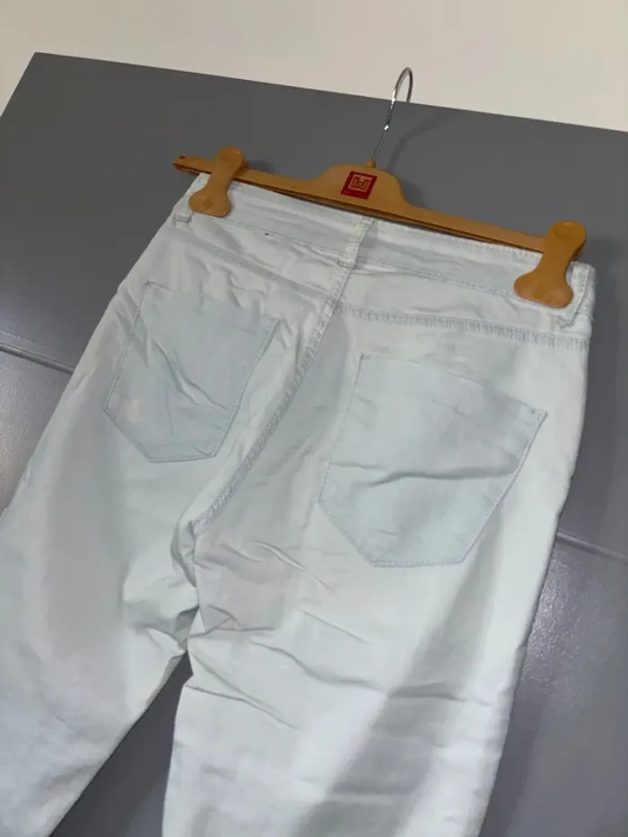 Jean skinny bleu clair Kiabi - photo numéro 4