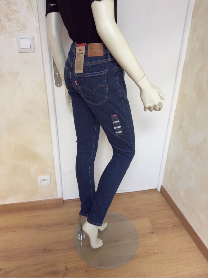 Jean Levi’s 311 Shaping Skinny – Taille W30 L32 – Bleu brut – Neuf avec étiquette - photo numéro 7