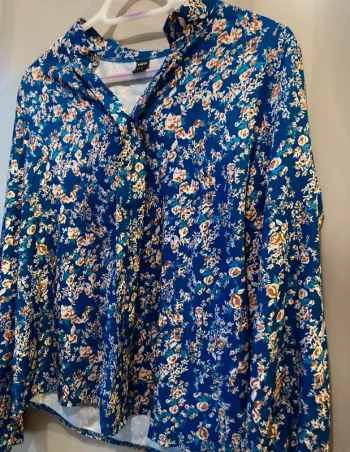 Blouse satinée