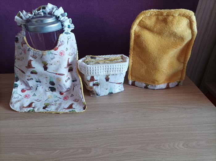 Vend lot de lingettes démaquillantes 12/12 CM bavoirs Petite Gant de toilette neuf avec étiquette - photo numéro 3