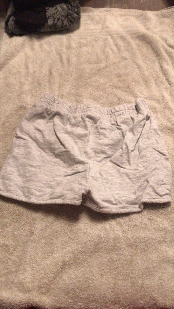 Short 6 ans - photo numéro 2