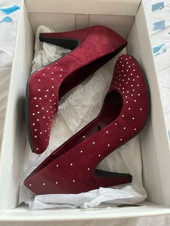 Escarpins bordeaux à strass