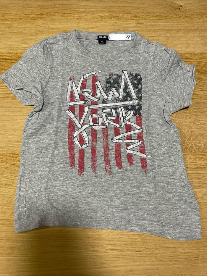 Lot 2 tshirts manches courtes 6 ans - photo numéro 5