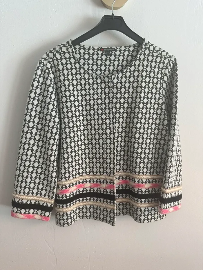 Jolie veste Street One noire et blanche T 42
