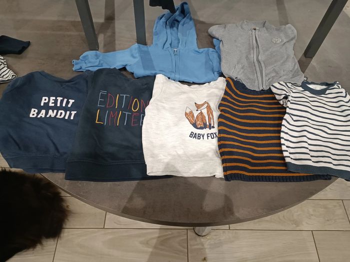 Lot pull 9 mois - photo numéro 2