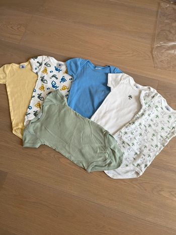 Lot 6 bodies MC 6 mois