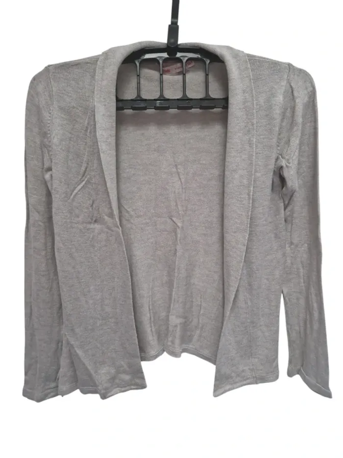 Magnifique petit gilet gris