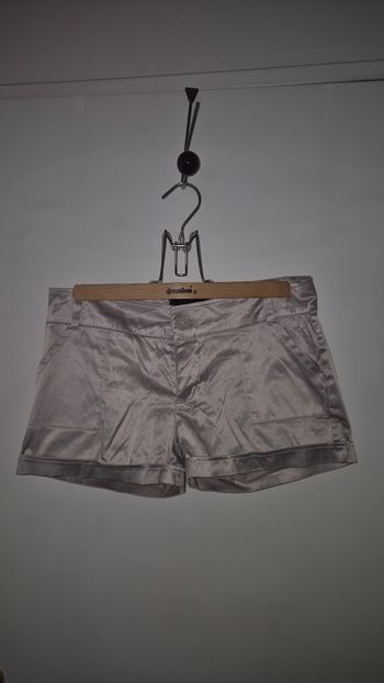 Short beige
