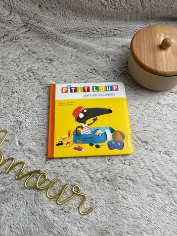 Livre - P’tit loup part en vacances