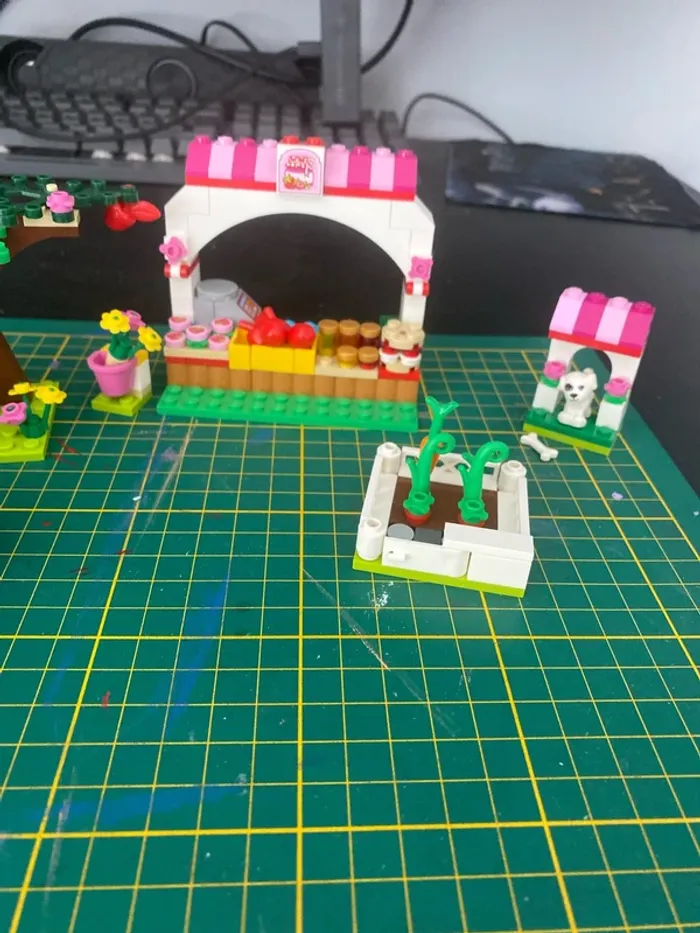 Lego Friends 41026 le marché - photo numéro 2