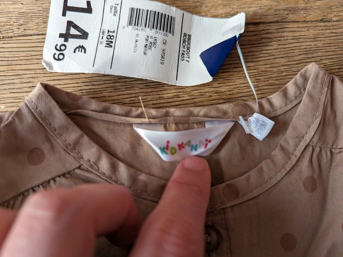 Robe légère à pois manche longue neuve 18 mois - photo numéro 2