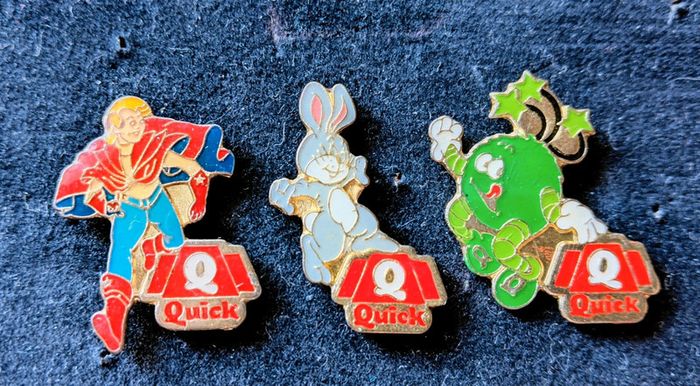 Lot de 3 pin's vintage Quick