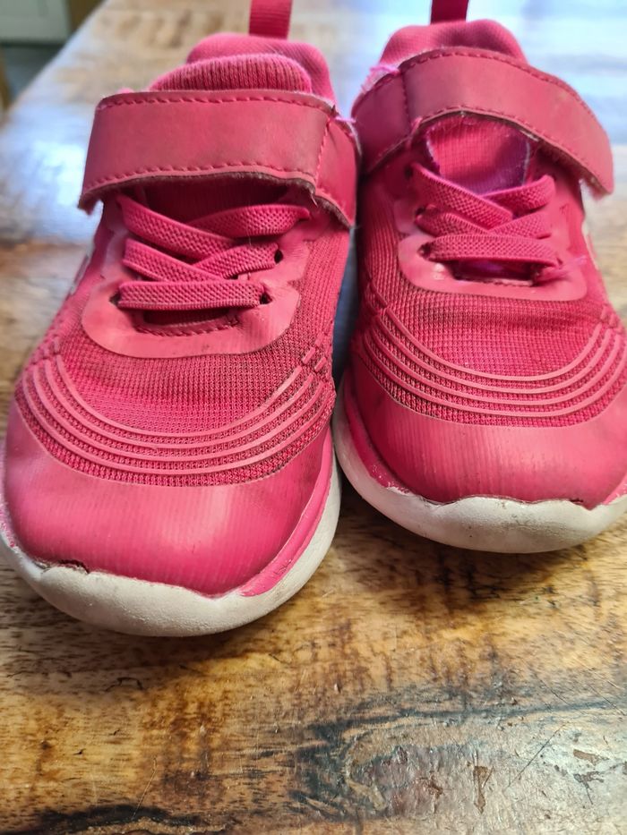 Basket avec scratch velcro rose pointure 27 - photo numéro 6
