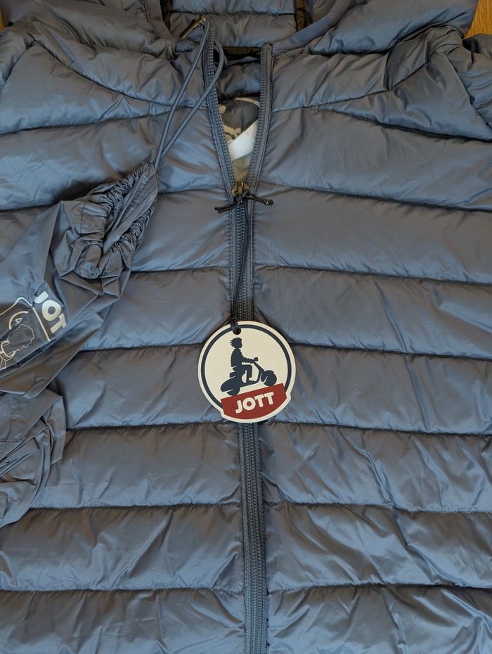 Doudoune neuve Jott - photo numéro 2