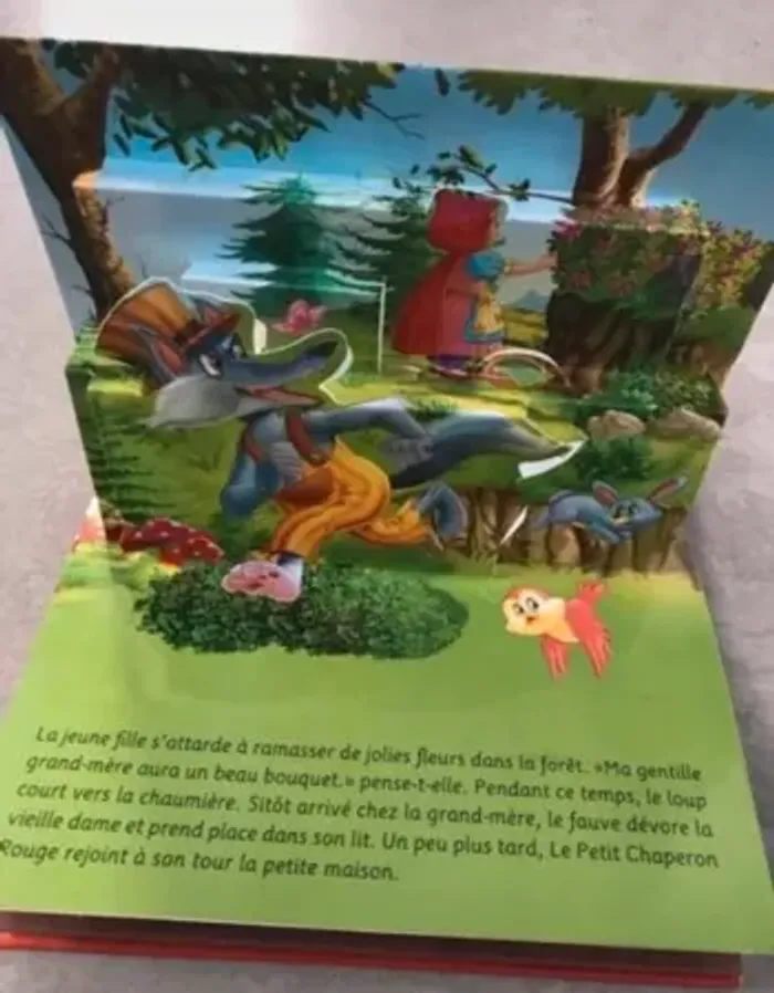 conte pour enfant le petit chaperon rouge en pop-up - photo numéro 2