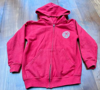 Sweat zippé à capuche 8 ans