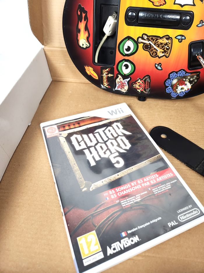 Guitar Hero 5 Nintendo Wii - Jeu + Guitare - photo numéro 9