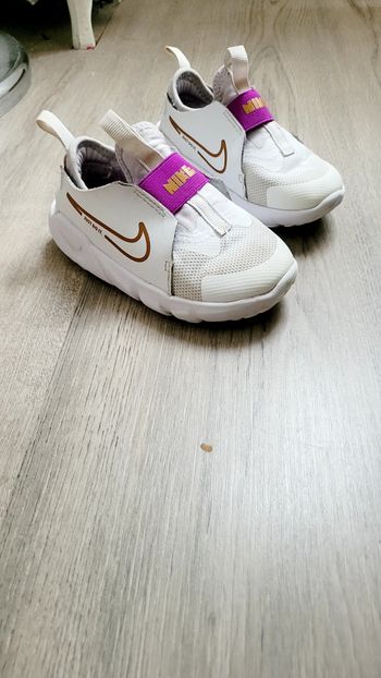 Basket nike fille 26
