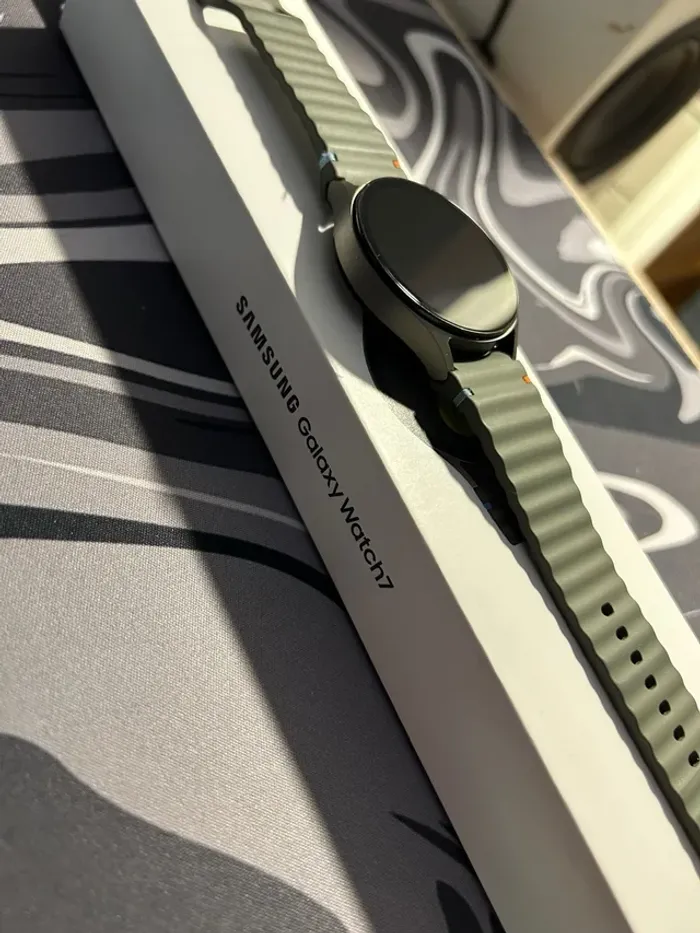 Samsung Galaxy Watch 7 - photo numéro 2