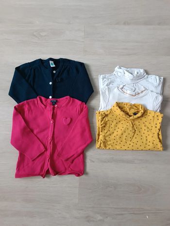 Lot gilet sous pull