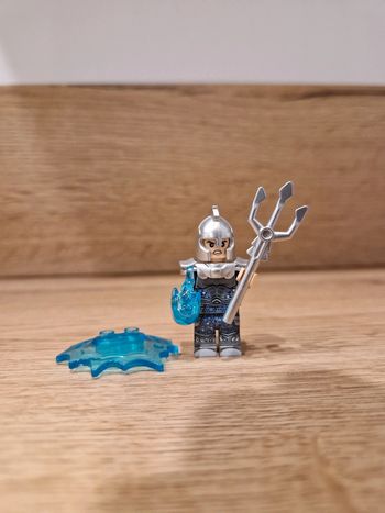 Figurine type lego Aquaman DC Comics