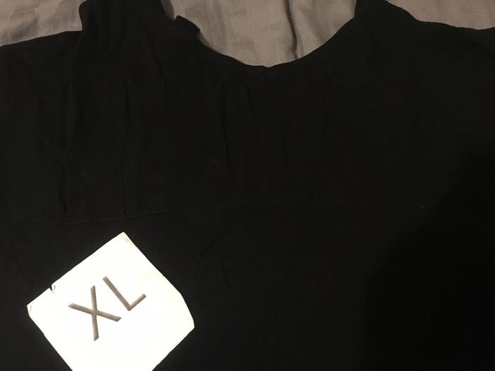 Robe noire en crêpe taille XL - photo numéro 2