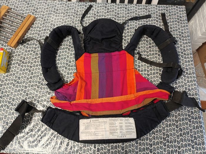 Porte bébé Emeibaby