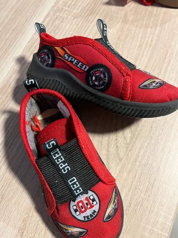 Chaussons garçon T23