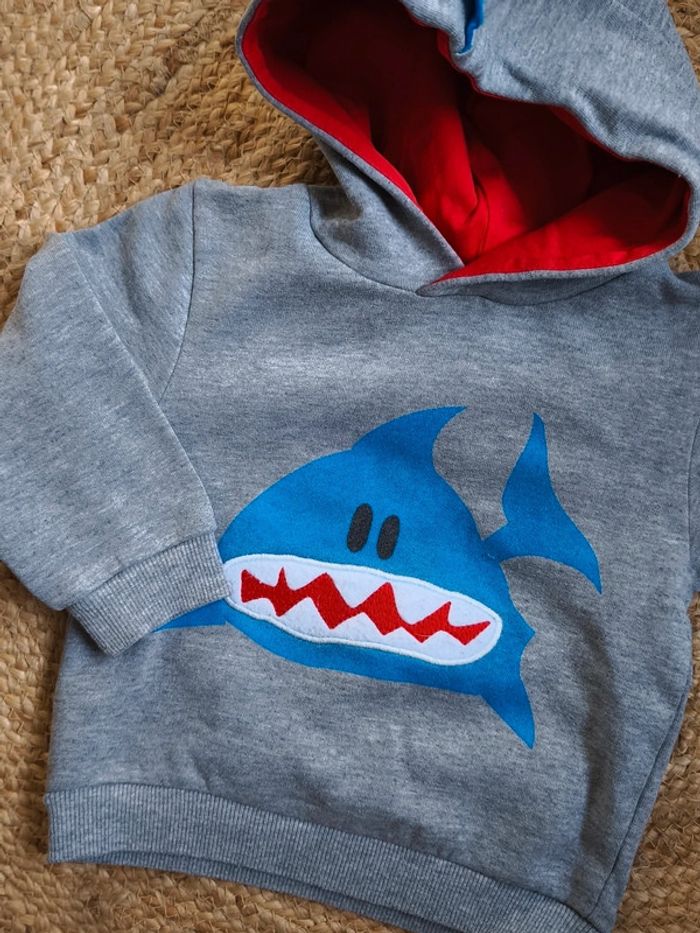 Sweat requin 2 ans - photo numéro 3
