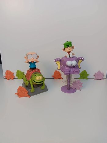 Lot figurines vintage kid paddle taille 14cm pour la plus grande