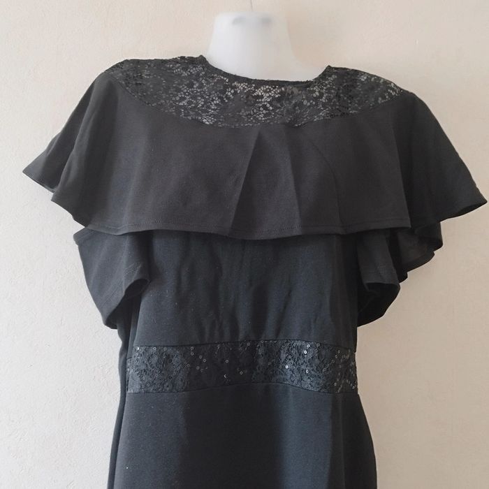 Robe noire et son bolero