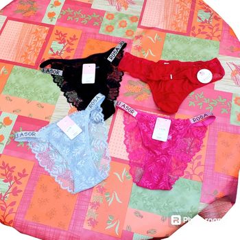 Lot de 4 sous vêtements pour 40