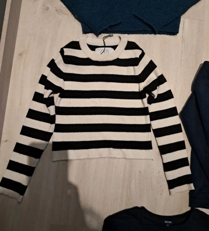 Lot de pulls et sweats 8ans fille neufs - photo numéro 8