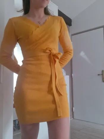 Robe noué