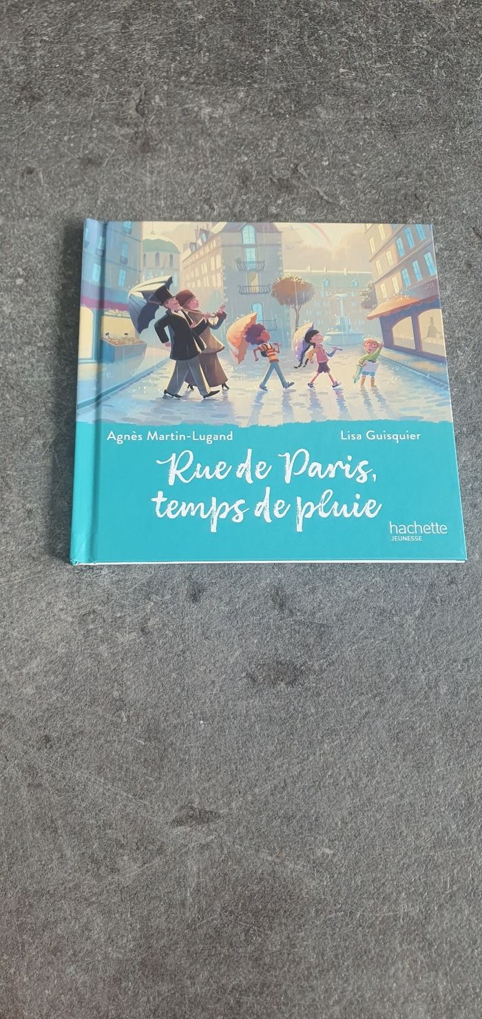 Rue de Paris, temps de pluie - photo numéro 1