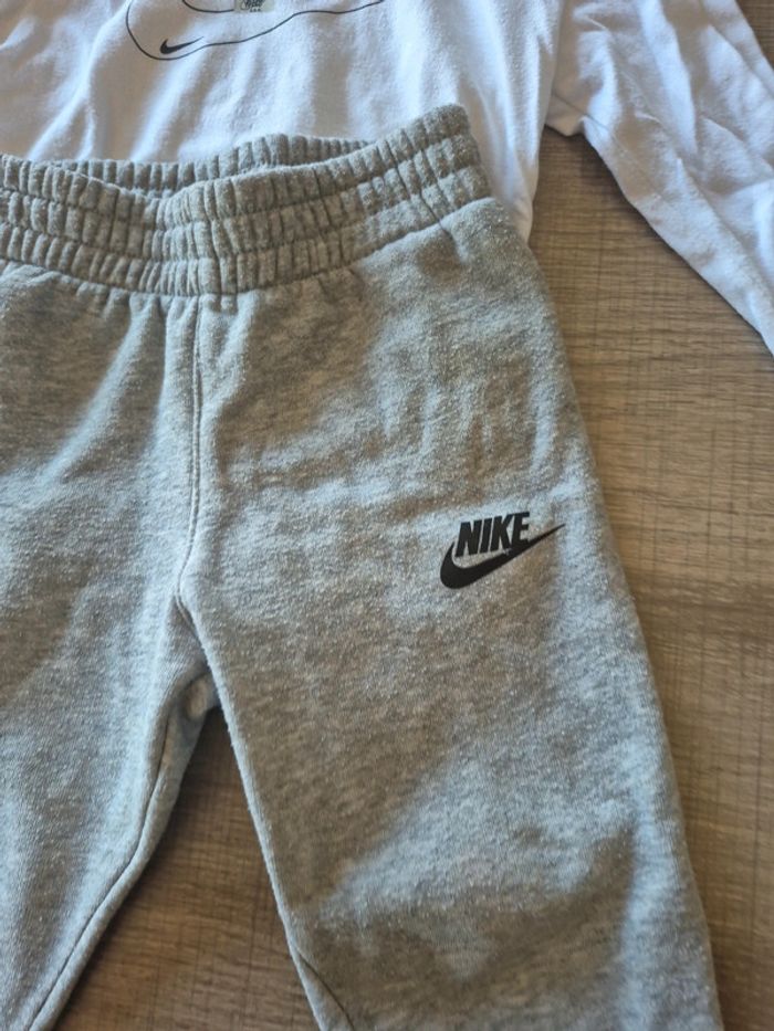 Ensemble Nike - photo numéro 2
