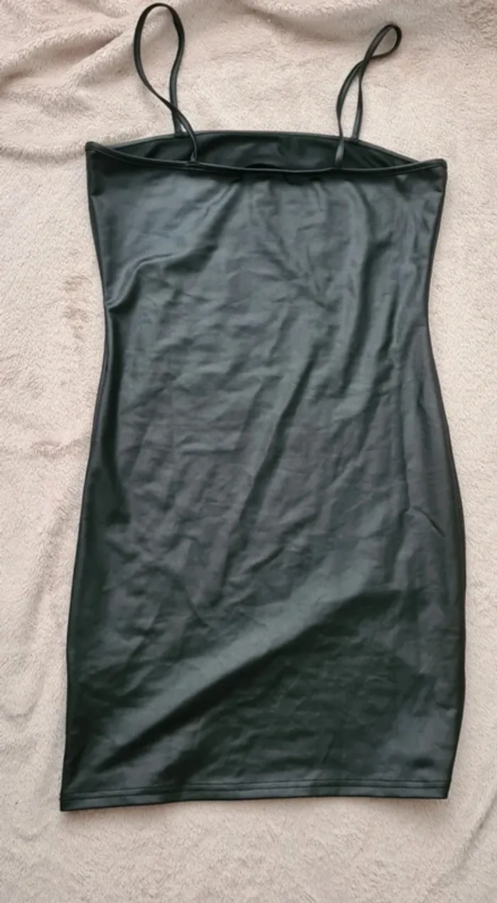 Robe effet simili cuir - photo numéro 2