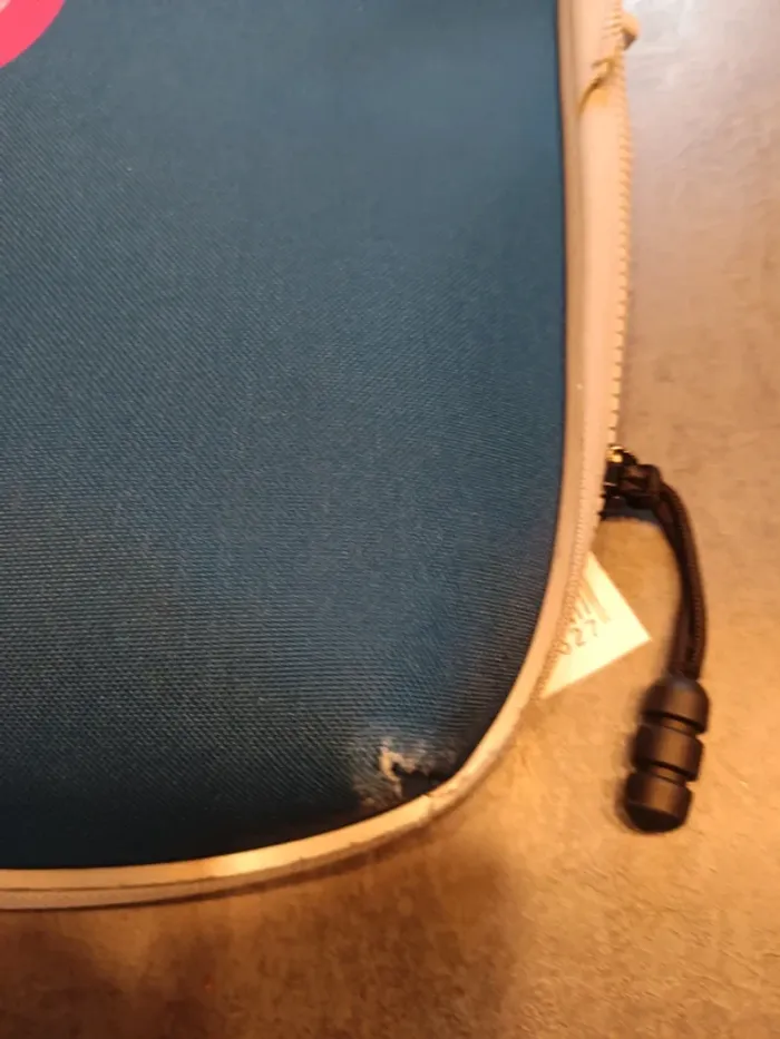 Vend cartable évolutif tirable et sac a dos carrefour. - photo numéro 4