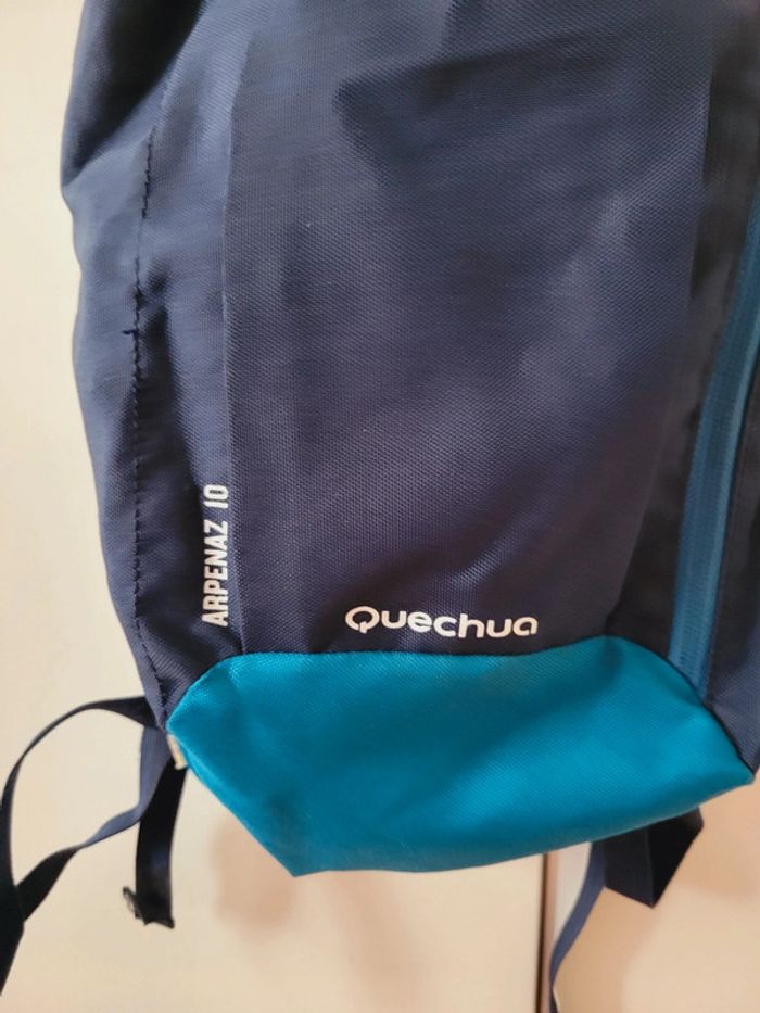 Sac à dos bleu marine quechua sport ultra léger voyage tablette - photo numéro 4