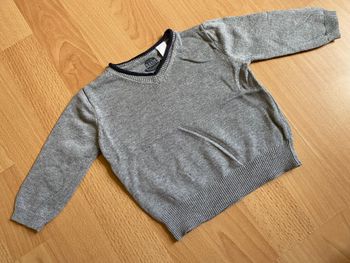 Joli pull ML gris T. 6 mois/67 cm garçon TBE
