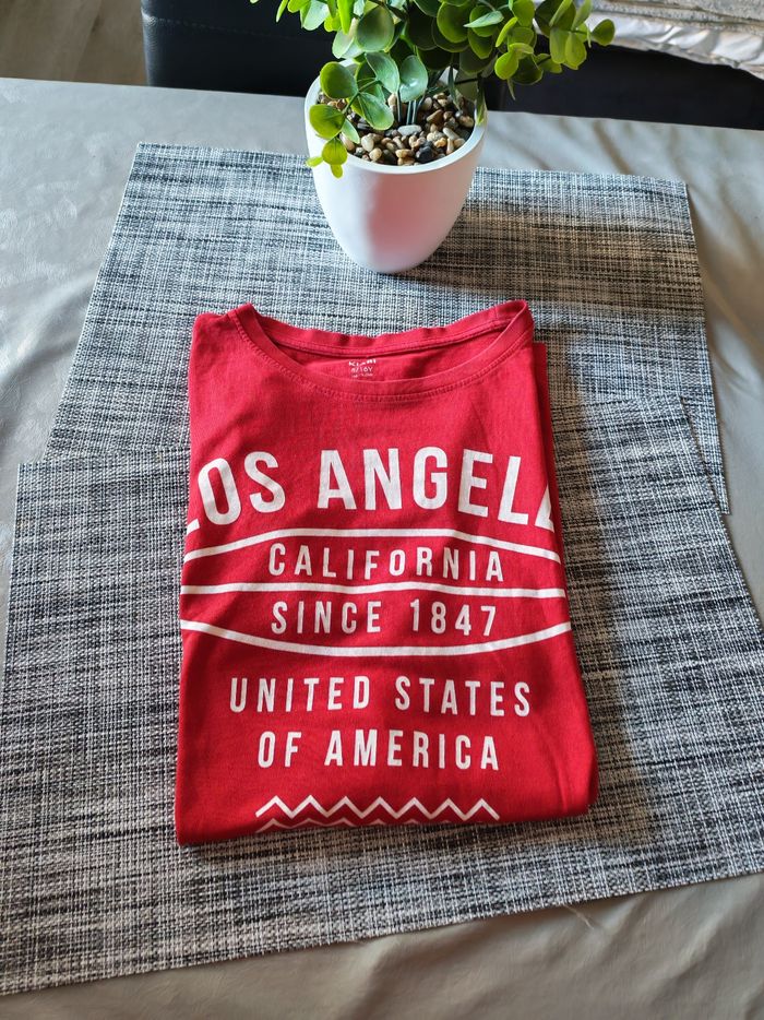 Tee shirt ado