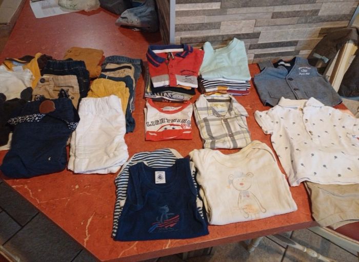 Lot de vêtements garçon taille 12 mois été
