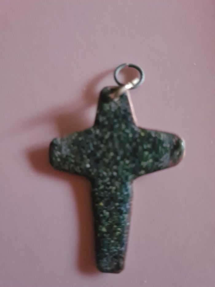 Pendentif. Croix émaillée. Bleu. 4 cm - photo numéro 3