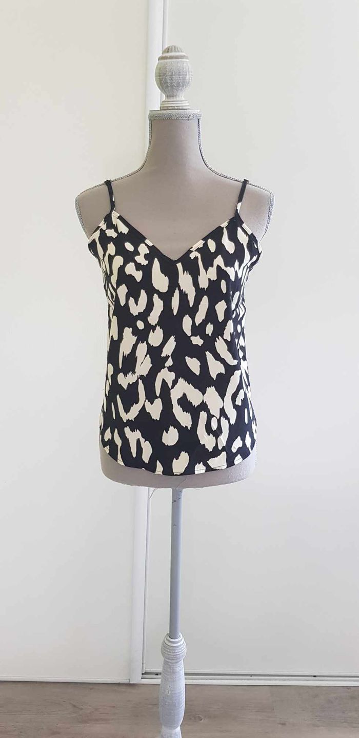 Débardeur fluide et léger à bretelles