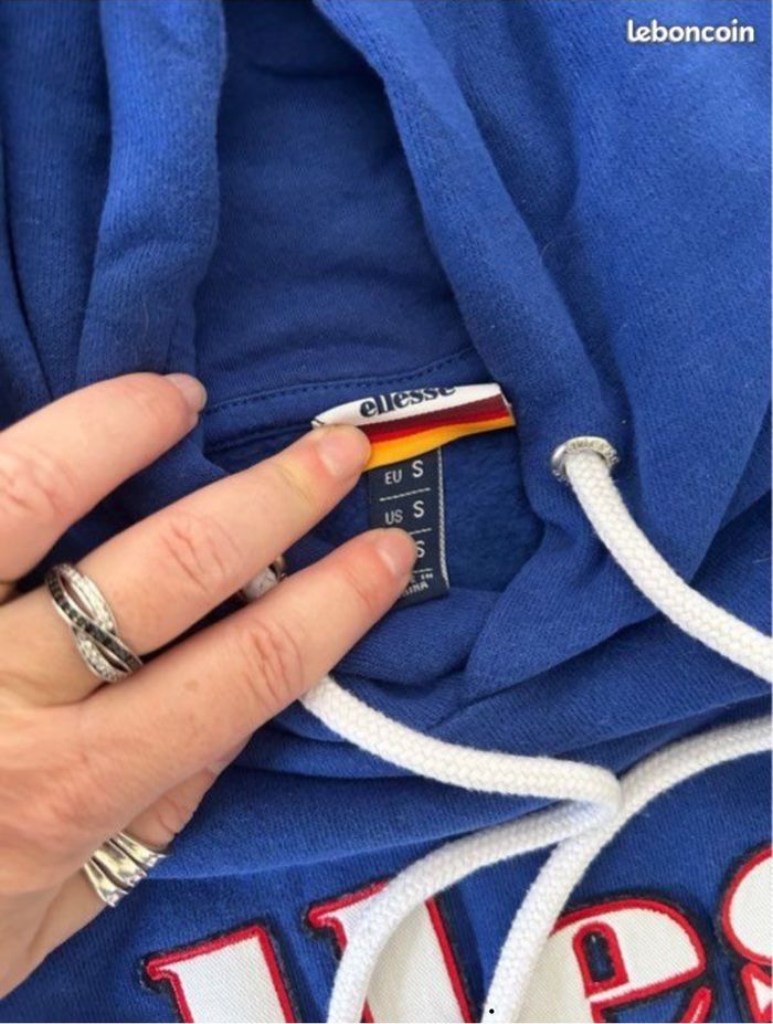 Superbe sweat Ellesse taille S - photo numéro 4